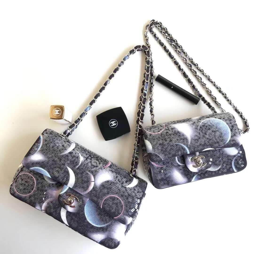 cc sequins flap bag bar party bag (Category: Tote Bags) located in Quezon City. Submitted by luxury_district.korea (Listing ID 1469448667, Image 1). Description: .