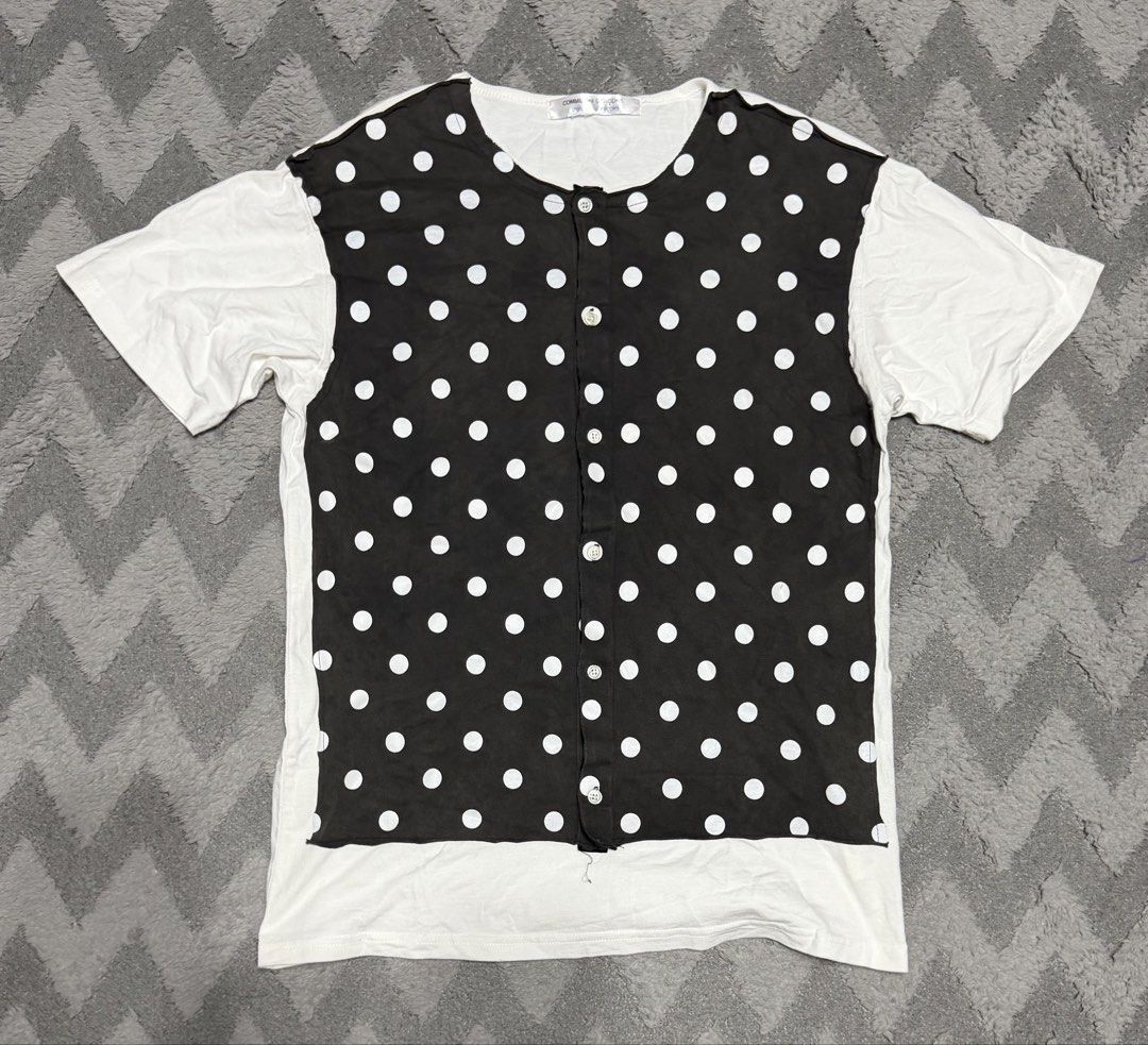 CDG - Deconstructed Polkadots Tee (Category: Tshirts & Polo Shirts ) located in Cavite. Submitted by commoncourtesy (Listing ID 1469408363, Image 1). Description: Fits medium mens.