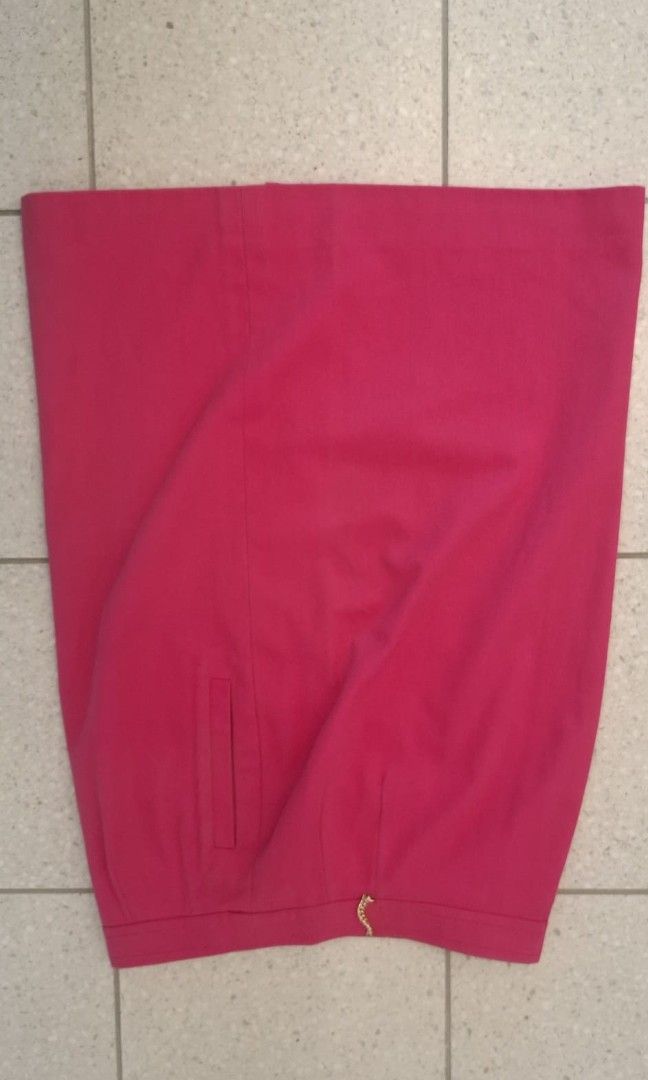 Celine paris (Category: Luxury Apparel) located in Cavite. Submitted by lonchel1571206 (Listing ID 1469511389, Image 3). Description: preloved authentic celine hotpink ,rockpink size for med womens.