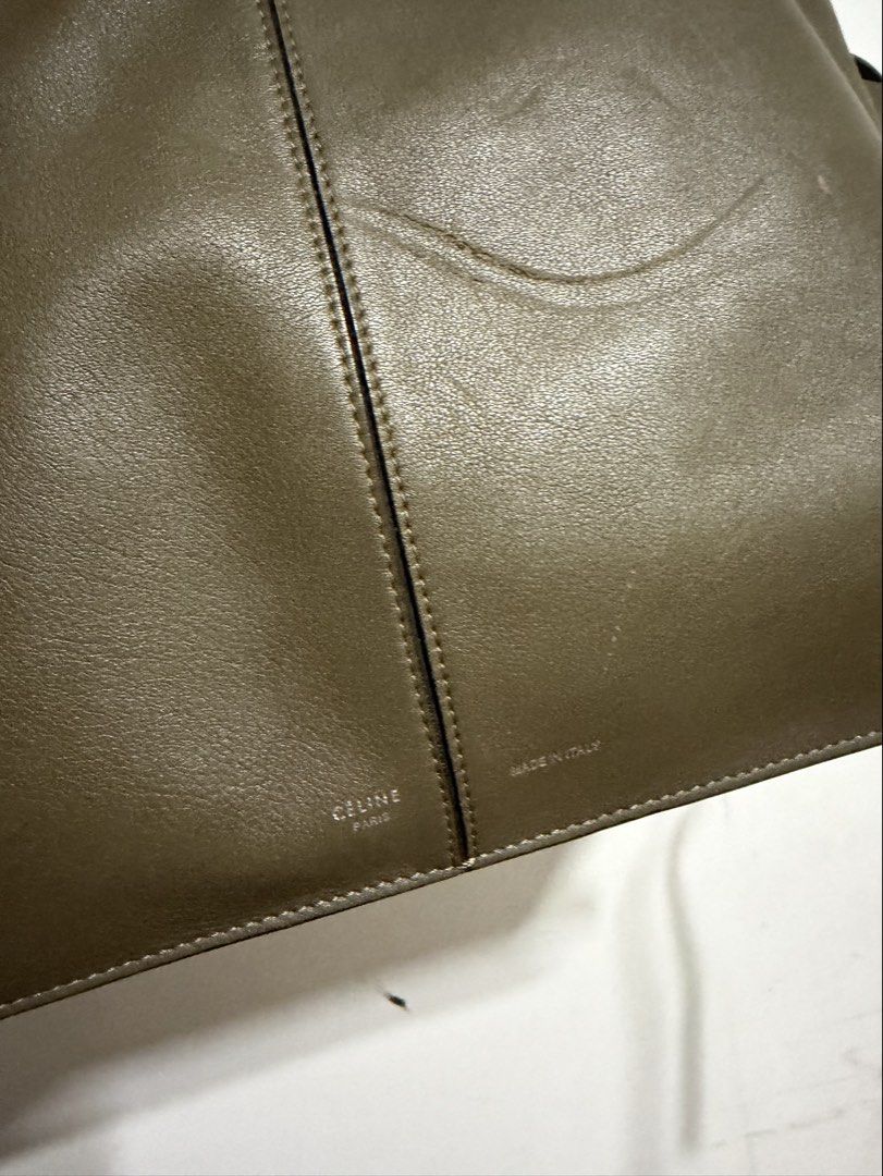 celine tri fold bag (Category: Luxury Bags & Wallets) located in Manila. Submitted by prelovedbyramiah (Listing ID 1469403677, Image 3). Description: Coded Sign of used.