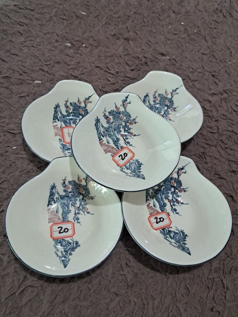 Ceramic dish (Category: Other Kitchenware & Tableware) located in Cavite. Submitted by secretjapansurplus (Listing ID 1469464768, Image 1). Description: 20 each 5 pcs available for lalamove only.
