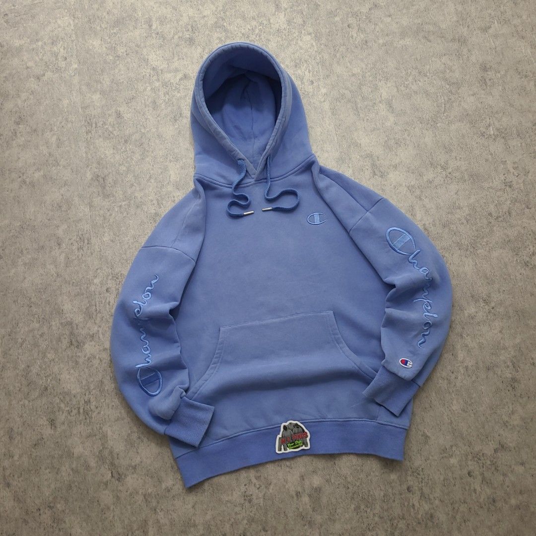 Champion Embroidered Logo Blue Hoodie (Category: Coats, Jackets and Outerwear) located in Quezon City. Submitted by mofinds.ph (Listing ID 1469478021, Image 1). Description: Size: Small on tag Dimes: 25x28 (XL) hanggang 2XL Condition: Excellent/Great condition MOP: BPI DELIVER: LALAMOVE OR J&T MEETUP/PICKUP: Victoria Tower D, Mother Ignacia Ave., Brgy. Paligsahan, Diliman, Quezon City.