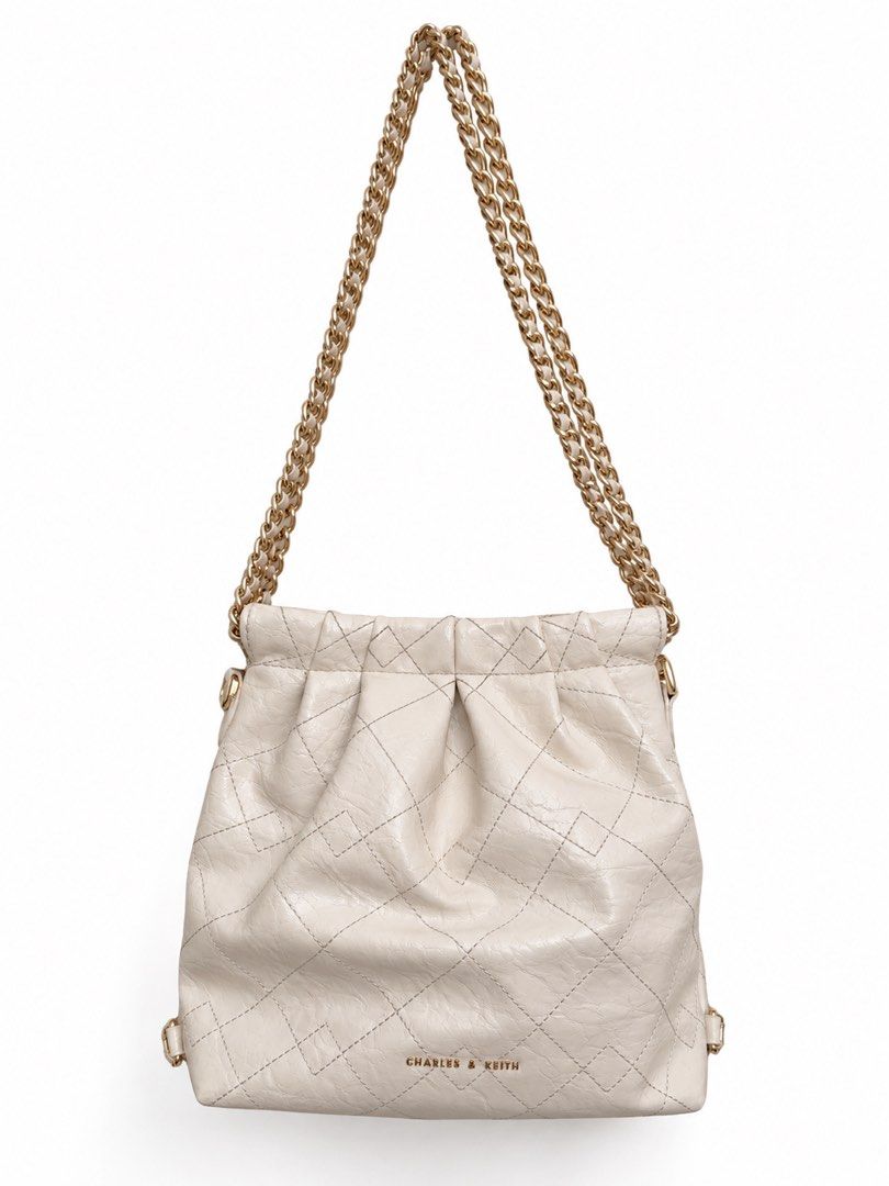 Charles & Keith Bag (Category: Shoulder Bags) located in Pasig City. Submitted by prelovedbyjammy (Listing ID 1469453219, Image 1). Description: Used this a couple of times only. I will include the backpack chain also if I find it, but I no guarantee. .