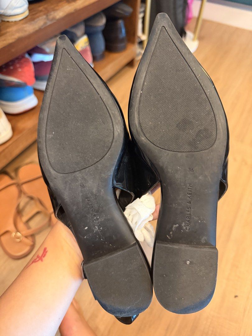 Charles and Keith Pointed Toe Slingback Flats (Category: Flats & Sandals) located in Makati City. Submitted by schelaloo (Listing ID 1469401281, Image 2). Description: .