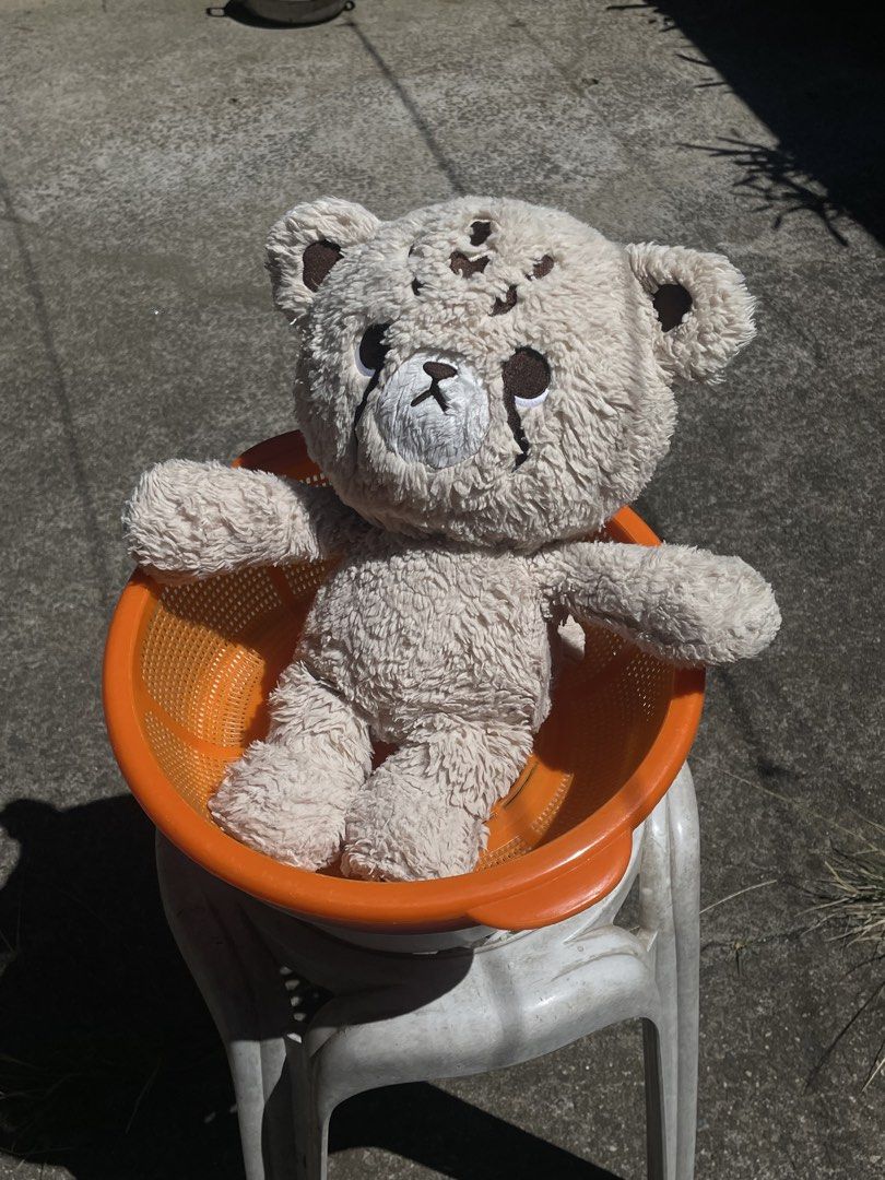 Cheetah Lee 40cm (Category: Plushies & Soft Toys) located in Manila. Submitted by meuonggom (Listing ID 1469449329, Image 1). Description: Cheetah Lee 40 cm Lightly used Will wash before shipping Will add Mark freebies Bought for 2.7 😅 Shipping via J&T from Cavite .