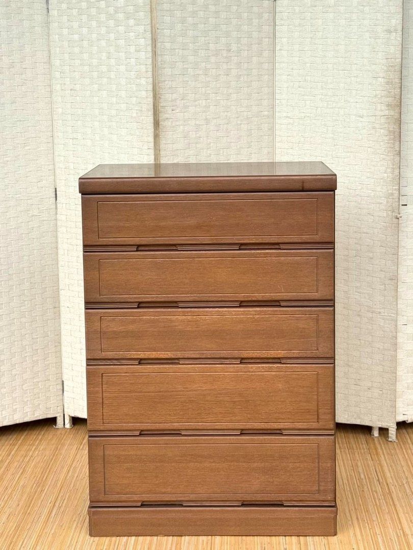 Chest Drawer (Category: Shelves, Cabinets & Racks) located in Manila. Submitted by elliefurnies31 (Listing ID 1469502129, Image 1). Description: JAPAN SURPLUS CHEST DRAWER IN GOOD CONDITION SIZE: 41.5H x 28.5L x 17.5W inches.