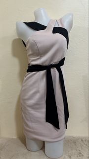 (Category: ) located in . Submitted by zellethrifts (Listing ID 1469455096, Image 1). Description: .