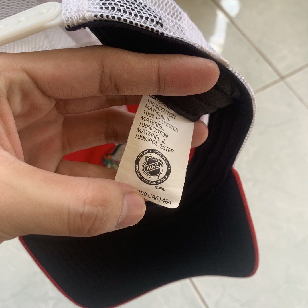 Chicago Backhawks Nhl Snapback Cap (Category: Activewear) located in Binmaley. Submitted by xenomorphig (Listing ID 1469427291, Image 3). Description: BRAND NEW NO ISSUE OSFA Location: Binmaley, Pangasinan Mode of Payment: Gcash Courier: J&T Express.