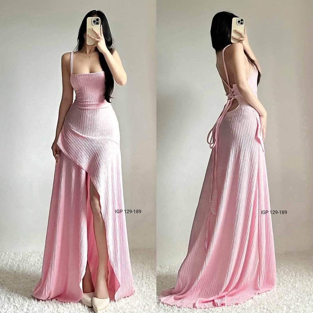 CHLOE PLAIN MAXI DRESS (Category: Dresses) located in Cainta. Submitted by agirlnamedkatkatII (Listing ID 1469451781, Image 1). Description: CHLOE PLAIN MAXI DRESS P340.00 FREESIZE CAN FIT FROM SMALL-SEMI LARGE FABRIC: BARK CREPE FABRIC NOTE: PLEASE PROVIDE 2ND AND 3RD COLOR OPTIONS..