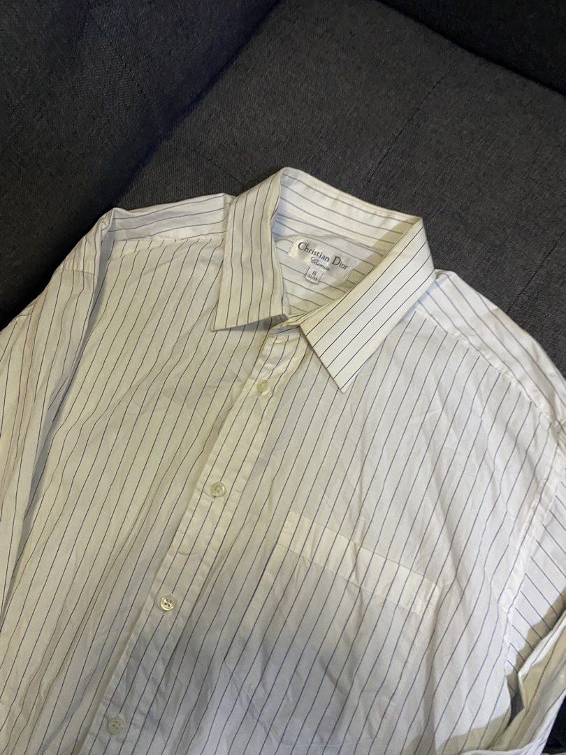 Christian dior Longsleeve polo (Category: Luxury Apparel) located in Caloocan City. Submitted by luxurymurayta888 (Listing ID 1469474564, Image 2). Description: large.