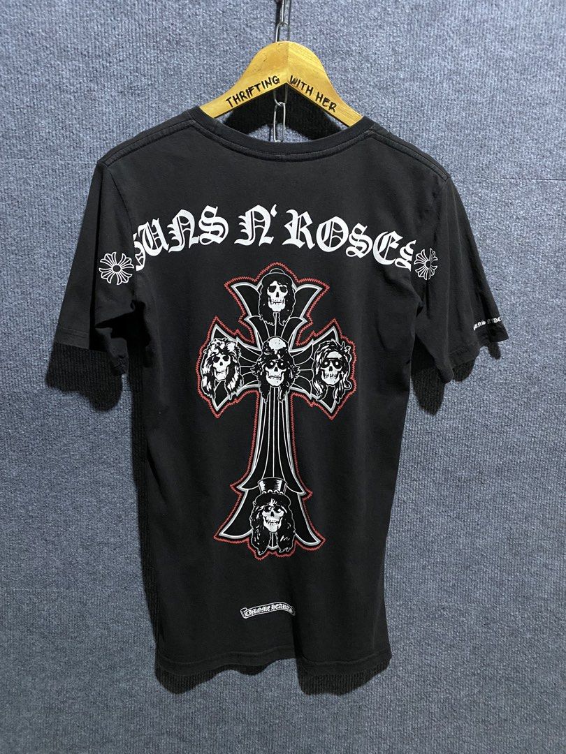 CHROME HEARTS X GUNS N ROSES (Category: Tshirts & Polo Shirts ) located in Banga. Submitted by thriftingwithher (Listing ID 1469532023, Image 1). Description: 📌 CHROME HEARTS X GUNS N ROSES💎 (SOBRANG GANDA NETO SA PERSONAL❤️‍🔥) ◾DIMES: WIDTH 18 X LENGTH 29✨ ◾RANDOM TAG✨ ◾ISSUE: NONE✨ ◾COLOR RATE: 9.5/10✨ ◾EXCELLENT CONDITION✅.