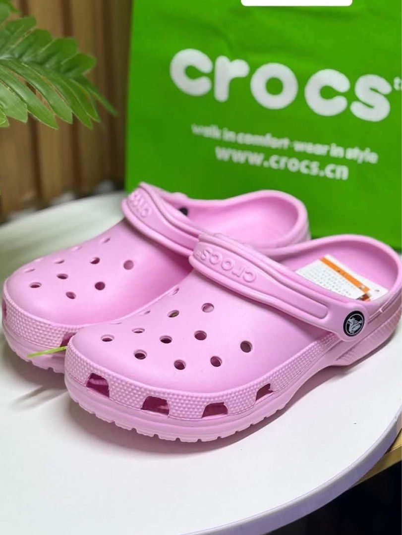 Classic crocs for women (Category: Slippers and slides) located in Quezon City. Submitted by stuffs.hellyy (Listing ID 1469560010, Image 1). Description: W6, W8, & W9 avail sizes made in vietnam .