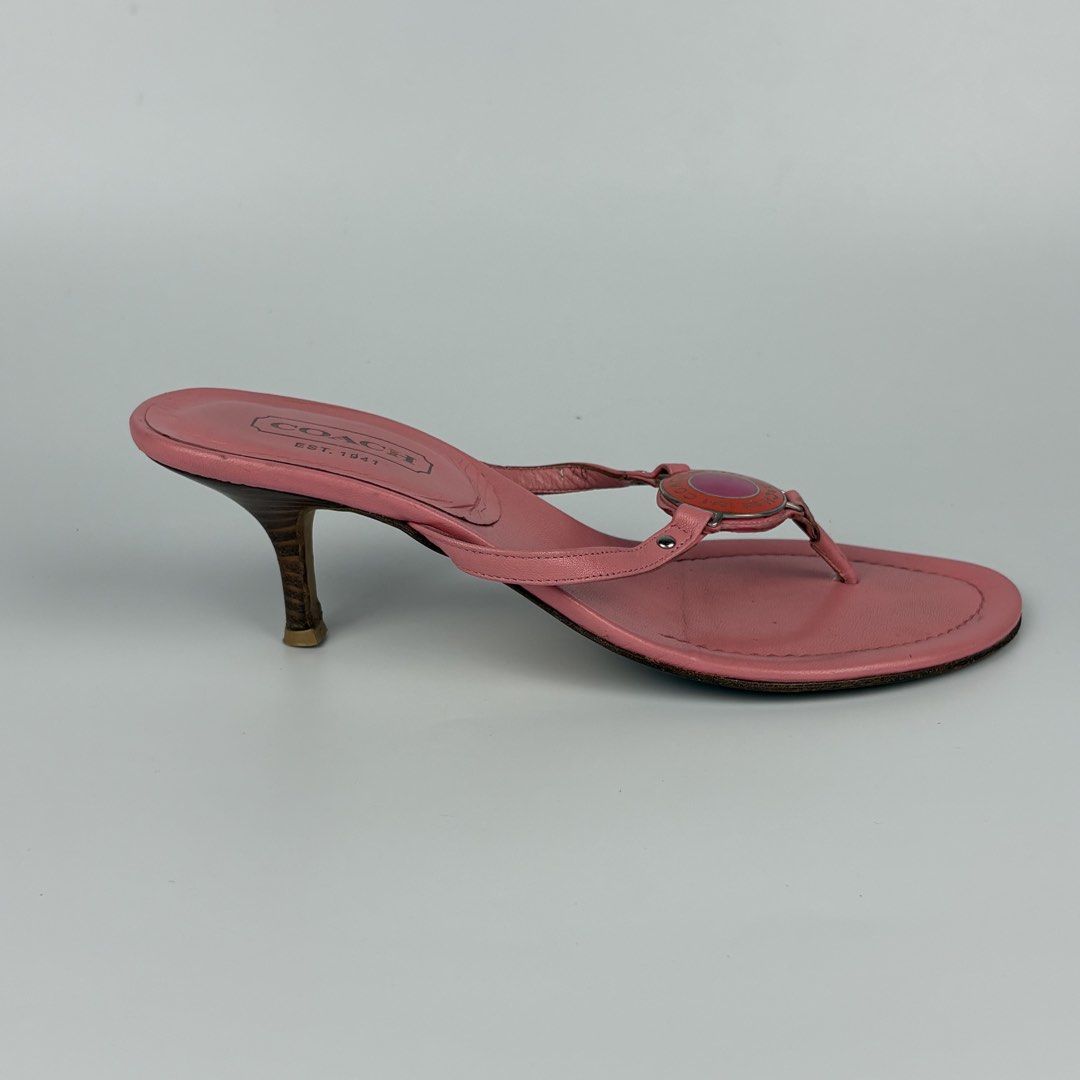 Coach - Giovanna - Thong Kitten Heels (Category: Sneakers & Footwear) located in Bacolod City. Submitted by cast.archives (Listing ID 1469538532, Image 2). Description: Coach - Giovanna - Thong Kitten Heels Size: 38-39 Condition: Excellent Flaw: Sign of wear and minor scratch.