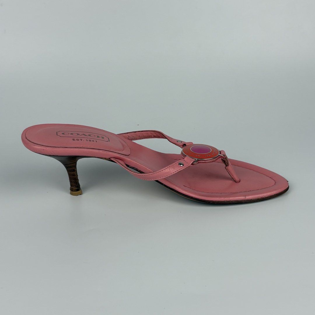 Coach - Giovanna - Thong Kitten Heels (Category: Sneakers & Footwear) located in Bacolod City. Submitted by cast.archives (Listing ID 1469538532, Image 3). Description: Coach - Giovanna - Thong Kitten Heels Size: 38-39 Condition: Excellent Flaw: Sign of wear and minor scratch.