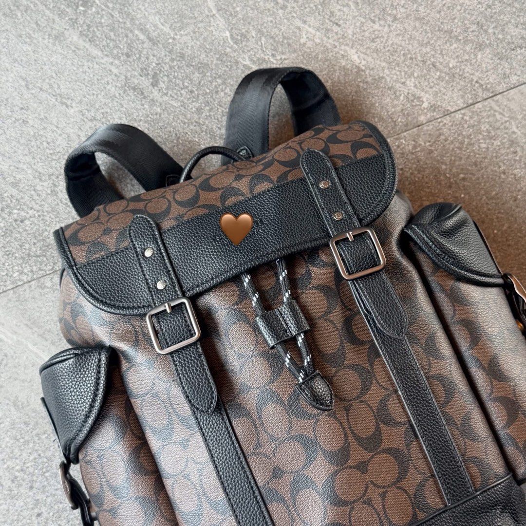 COACH BACKPACK (Category: Backpacks) located in Manila. Submitted by hotlinebling_co. (Listing ID 1469453904, Image 3). Description: .