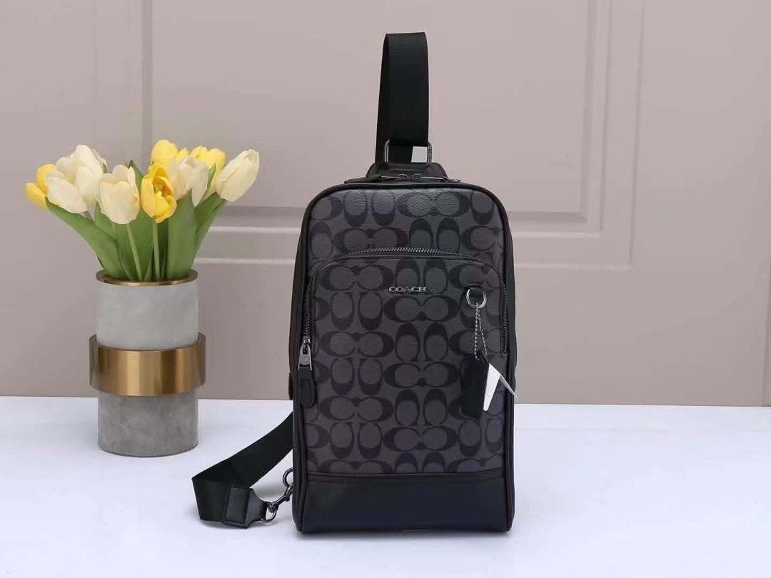 Coach Graham Pack in Signature Canvas (Category: Cross-body Bags) located in Quezon City. Submitted by stuffs.hellyy (Listing ID 1469562084, Image 1). Description: Size:14 inches with coach paper bag P50.