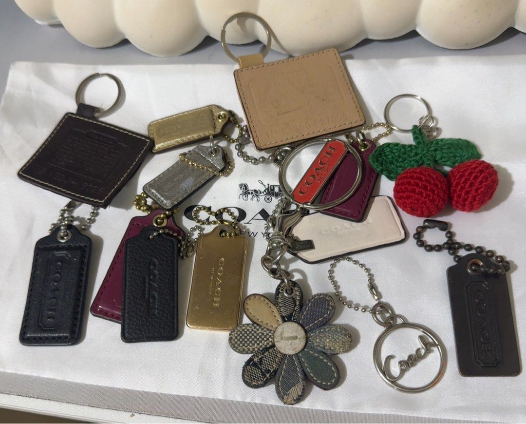 Coach hangtags and charm (Category: Shoulder Bags) located in Lagawe. Submitted by favorsnflavors69115 (Listing ID 1469546604, Image 1). Description: Hangtags Price range 150-300 ❌SOLD❌Flower coach charm ❌SOLD ORANGE CIRCLE.