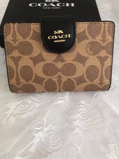 （分類：）位於 。 由 bellezza. 提交（商品編號 1469505818，圖片 1）。簡介： 。