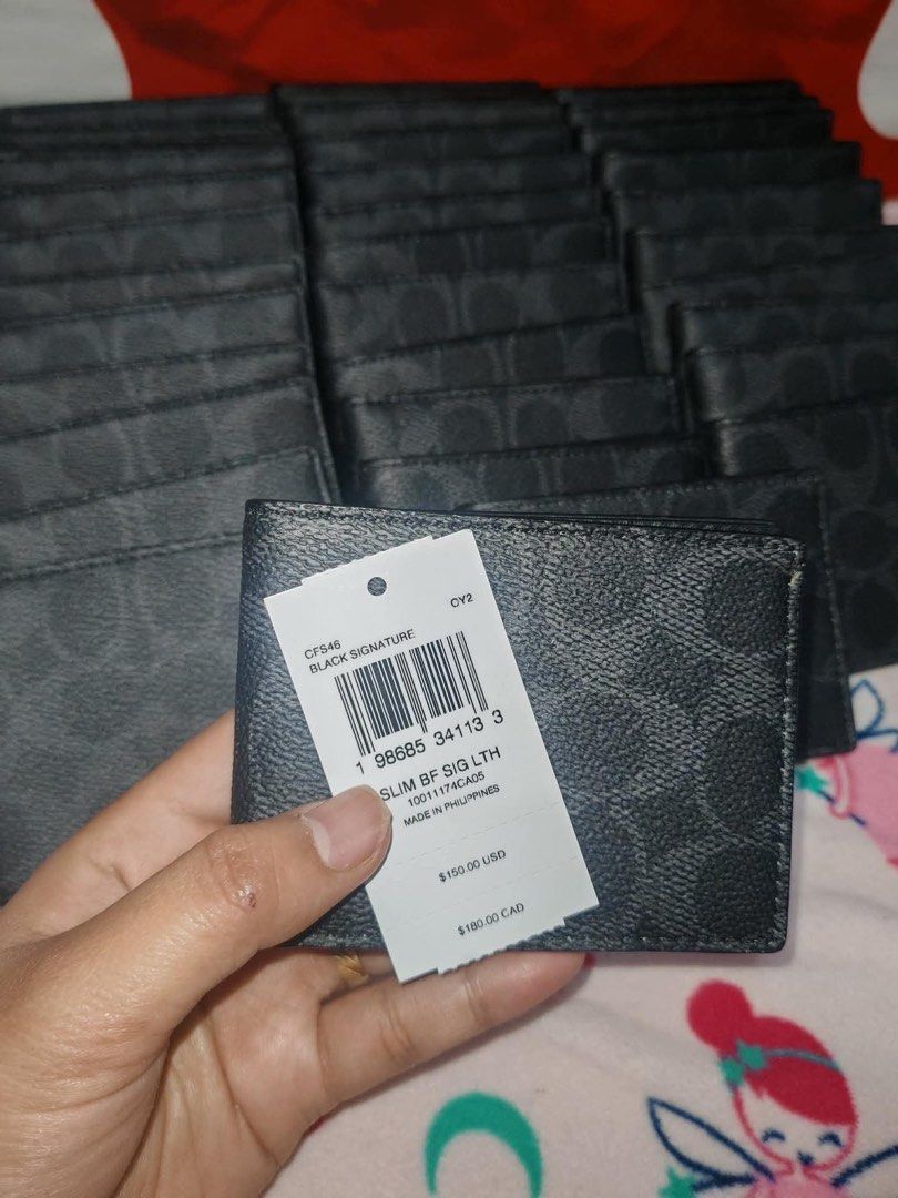 Coach Men's Wallet (Category: Wallets & Card Holders) located in Rizal. Submitted by mclluxurycollection (Listing ID 1469445250, Image 2). Description: Brand new Guaranteed original 💯.