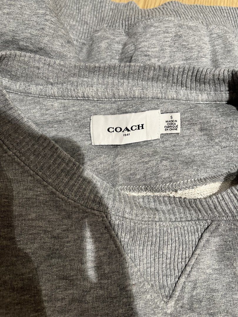 Coach Rexy Graphic Sweatshirt (Category: Luxury Apparel) located in City of Isabela. Submitted by ibzagga (Listing ID 1469498869, Image 3). Description: 23x25.