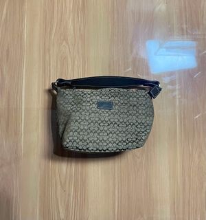 (Category: ) located in . Submitted by senggggg. (Listing ID 1469403242, Image 1). Description: .