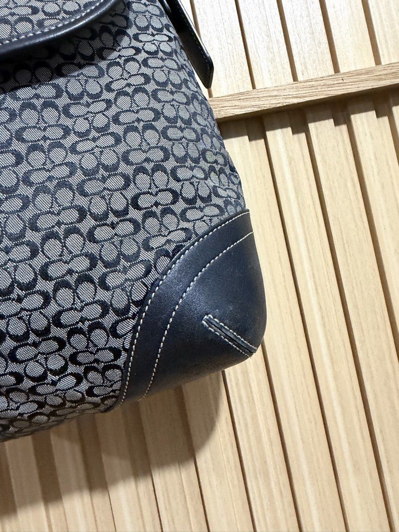 Coach Soho Buckle Bag (Category: Luxury Bags & Wallets) located in Lagawe. Submitted by kai_selections (Listing ID 1469525776, Image 2). Description: Imported from Japan New arrival. po pass po sa mga barat .