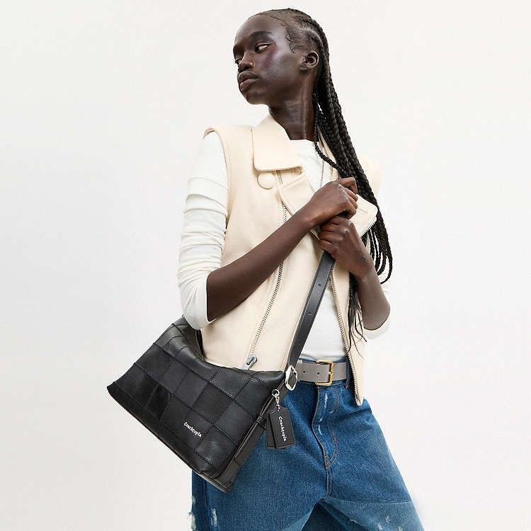 Coachtopia Alter/Ego Slouchy Shoulder Bag (Category: Shoulder Bags) located in Las Pinas. Submitted by shopwithmira13 (Listing ID 1469456341, Image 1). Description: .