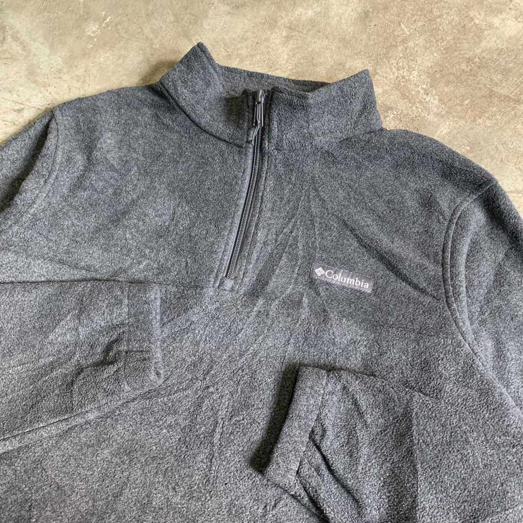 Columbia Grey Fleece Quarter Zip Pullover (Category: Coats, Jackets and Outerwear) located in Manila. Submitted by emplysthrift. (Listing ID 1469449127, Image 3). Description: Columbia Fleece Pullover 1/4 Zip Grey Width "25 Length "29 Excellent Condition Colorrate: 9.5/10 Flaws: none Unli vouch/vc for safe transactions 📲 Location: Laspinas City, Metro Manila, Brngy Talon Uno. 📍 DM IF INTERESTED📥 - Brand: Columbia - Color: Grey - Size: L (Large