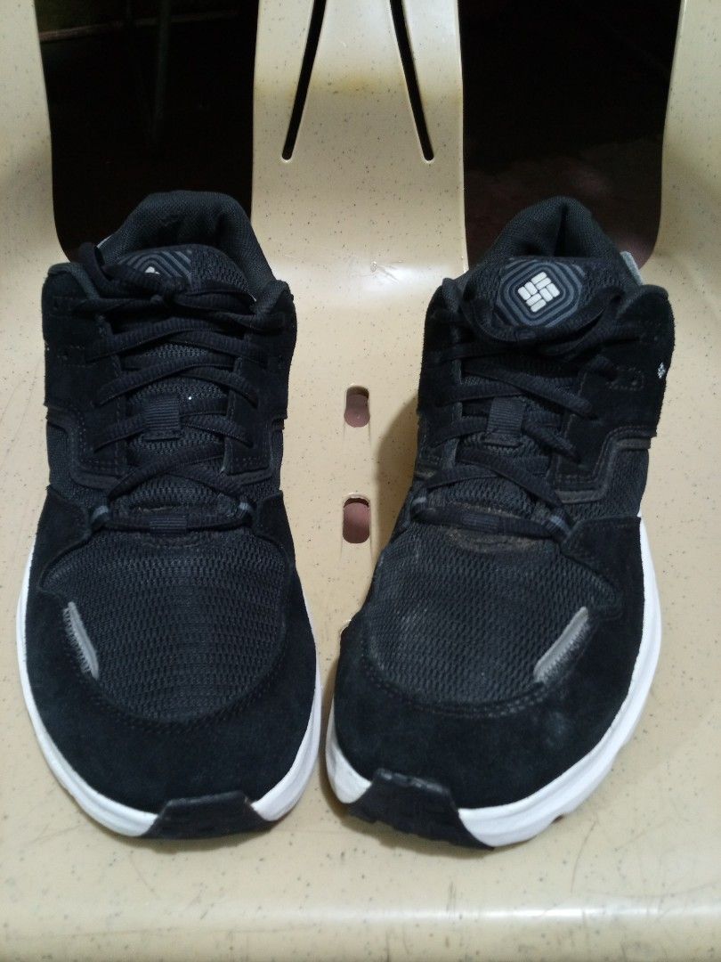 Columbia modern low trail sneakers (Category: Sneakers) located in Davao. Submitted by ljay.thriftedfinds (Listing ID 1469533042, Image 1). Description: Columbia modern low trail sneakers Size 8 us Like new No issue Dm.