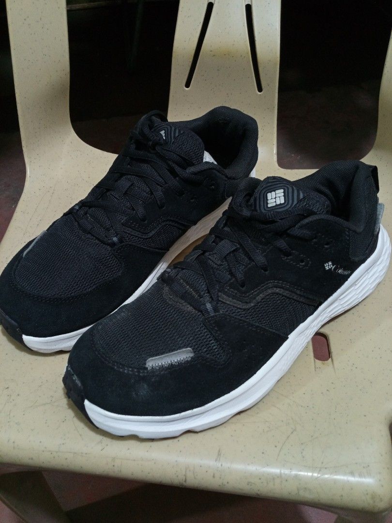 Columbia modern low trail sneakers (Category: Sneakers) located in Davao. Submitted by ljay.thriftedfinds (Listing ID 1469533042, Image 2). Description: Columbia modern low trail sneakers Size 8 us Like new No issue Dm.