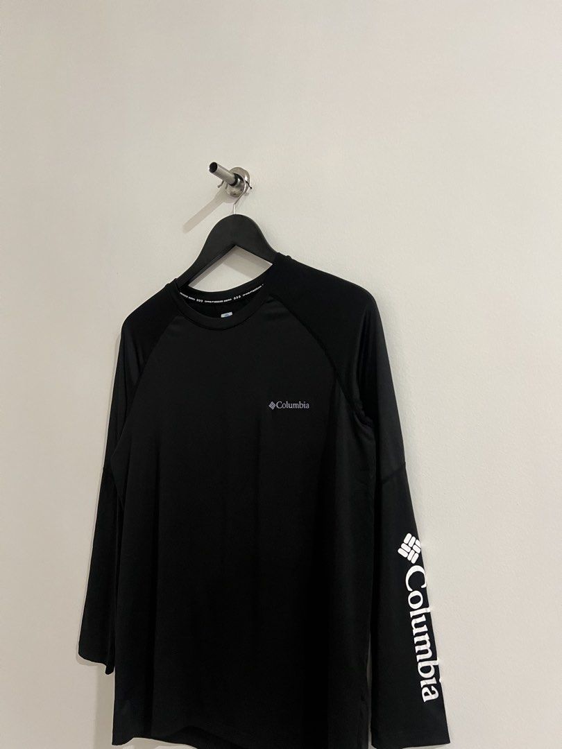 Columbia Omni Freeze Zero Big Sleeve Logo (Authentic) (Category: Activewear) located in Iligan City. Submitted by wenologgyy (Listing ID 1469554785, Image 2). Description: Columbia Omni Freeze Zero Big Sleeve Logo (Authentic) •(Excellent Condition) •(Issue: ) • (Size Medium on tag) (M-L) 💰₱ 348.