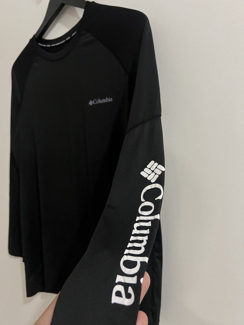 Columbia Omni Freeze Zero Big Sleeve Logo (Authentic) (Category: Activewear) located in Iligan City. Submitted by wenologgyy (Listing ID 1469554785, Image 3). Description: Columbia Omni Freeze Zero Big Sleeve Logo (Authentic) •(Excellent Condition) •(Issue: ) • (Size Medium on tag) (M-L) 💰₱ 348.