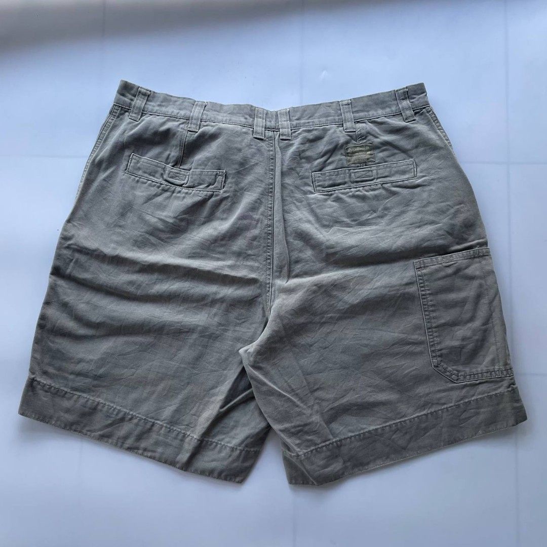 Columbia Short (Category: Shorts) located in Davao. Submitted by archives_co. (Listing ID 1469544736, Image 2). Description: Good condition No issue Size 38.