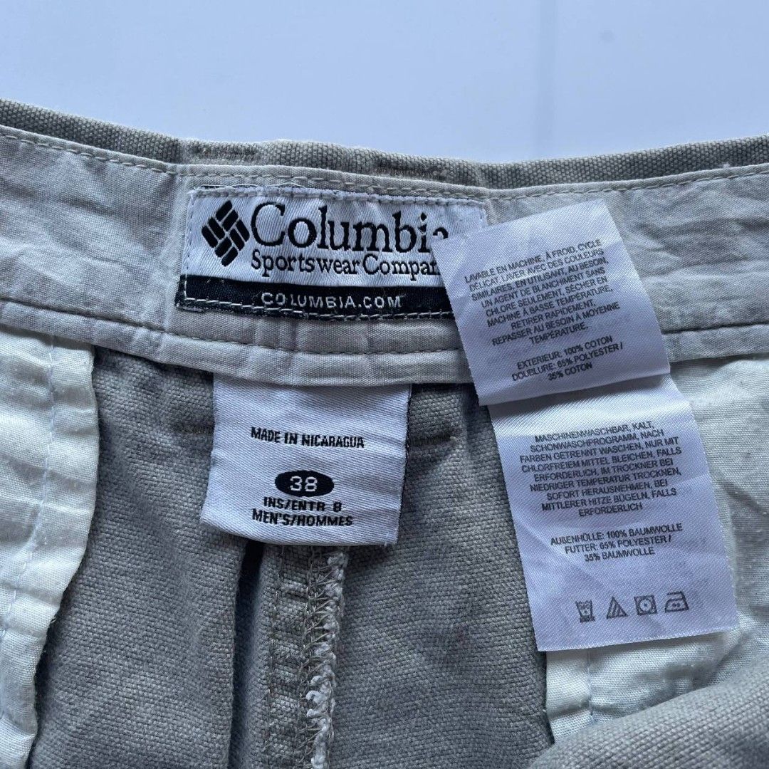 Columbia Short (Category: Shorts) located in Davao. Submitted by archives_co. (Listing ID 1469544736, Image 3). Description: Good condition No issue Size 38.