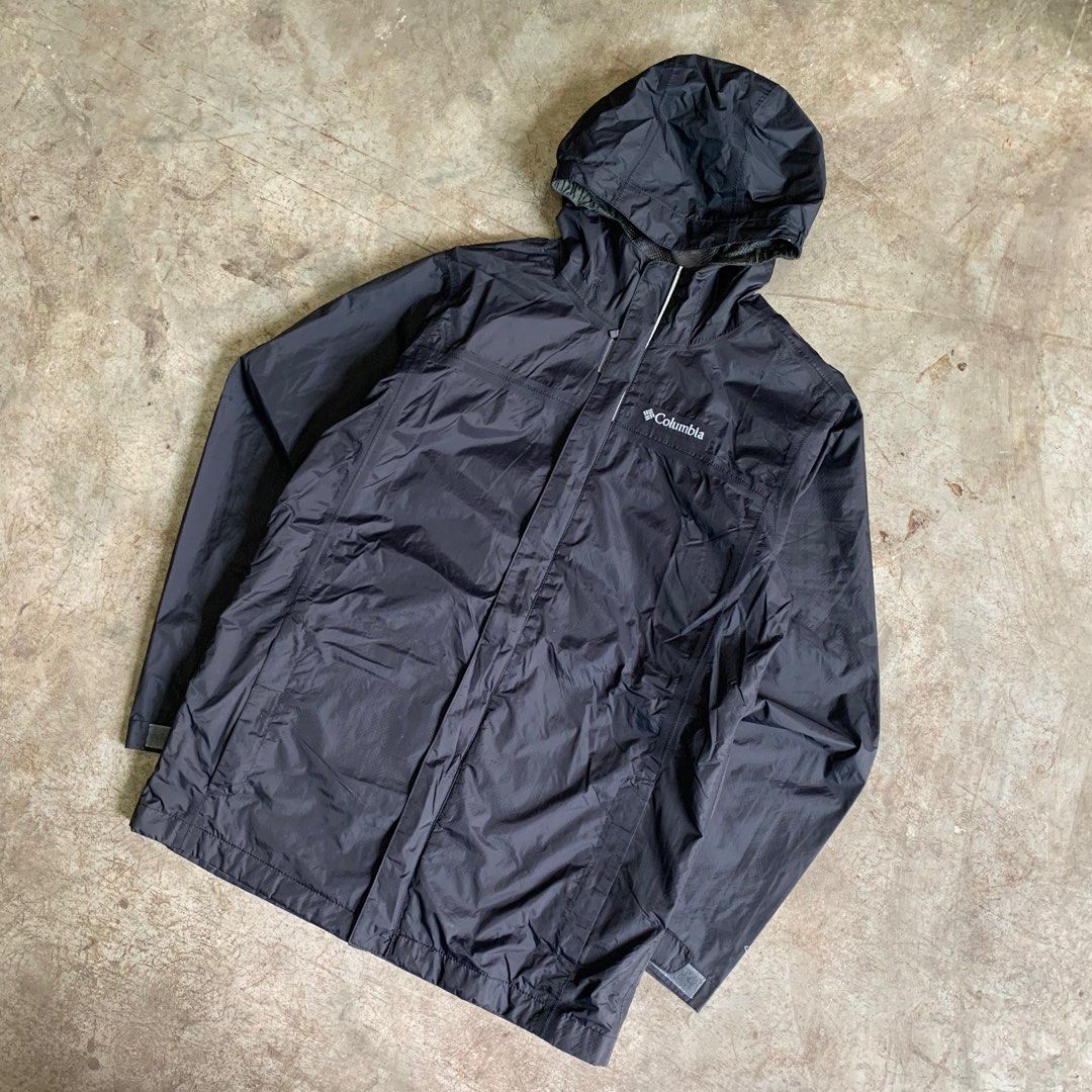 Columbia Windbreaker Breathable Jacket (Category: Coats, Jackets and Outerwear) located in Manila. Submitted by emplysthrift. (Listing ID 1469448167, Image 2). Description: Columbia Black Hooded Windbreaker Jacket Waist "20 Length "27 Excellent Condition Colorrate: 9.8/10 Flaws: minor rants on net di naman iindahin Unli vouch/vc for safe transactions 📲 Location: Laspinas City, Metro Manila, Brngy Talon Uno. 📍 DM IF INTERESTED📥 - Brand: Columbi