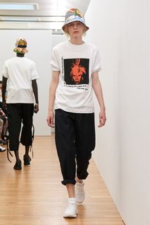 （分類：）位於 。 由 calmforest88 提交（商品編號 1469551015，圖片 1）。簡介： 。