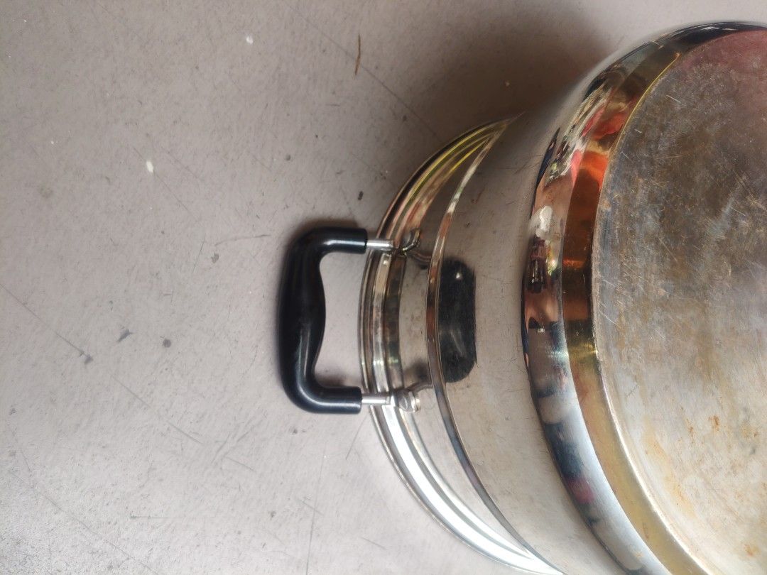 cooking ware (Category: Other Kitchenware & Tableware) located in Singapore. Submitted by yhsyhs (Listing ID 1469407721, Image 3). Description: .