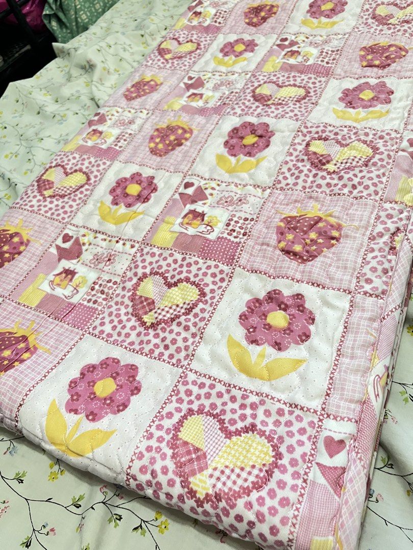 Coquette Single bed pink floral patchwork blanket (Category: Bedding & Towels) located in Davao. Submitted by lovedfaerie (Listing ID 1469526148, Image 1). Description: Single bed size has tear slide 3 other than that no more flaws/stain ₱100 sf to all areas.