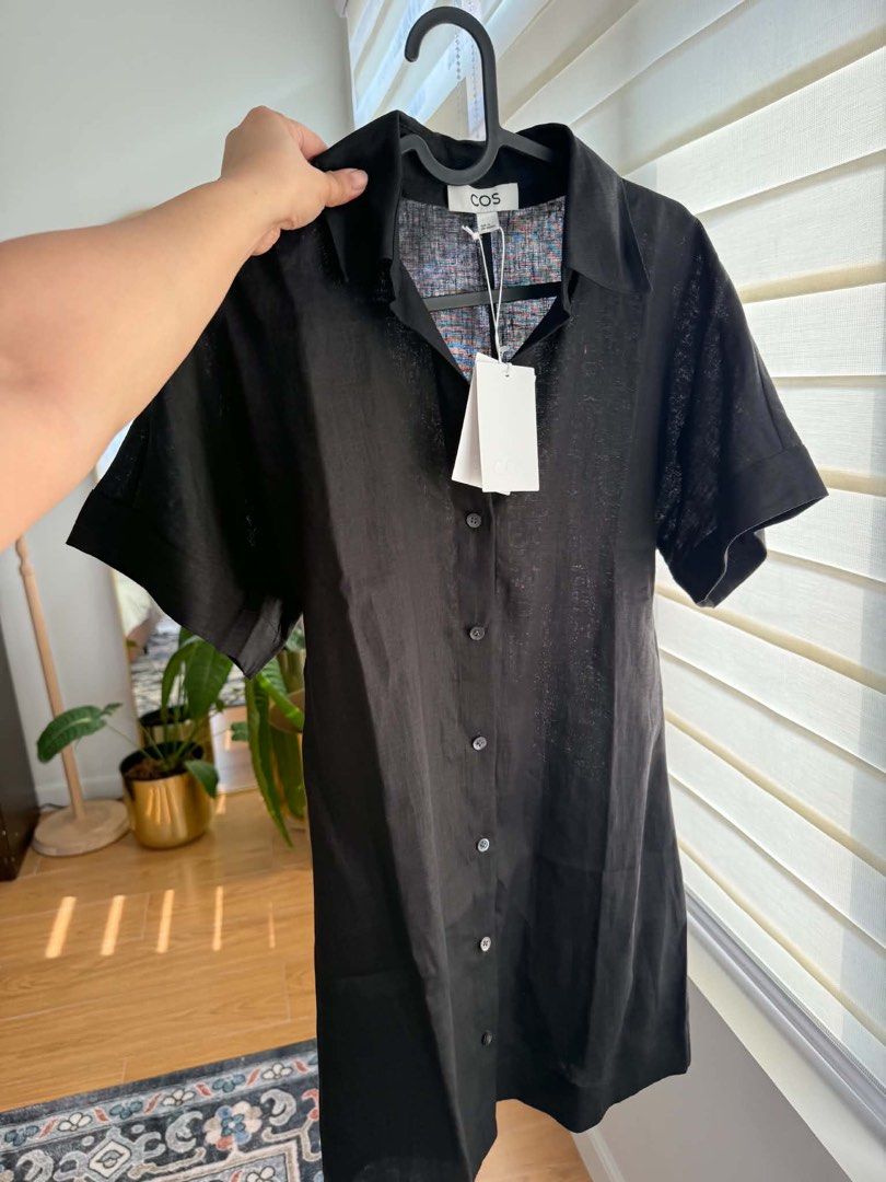 COS BLACK DRESS (Category: Dresses) located in Quezon City. Submitted by mskayebarroza (Listing ID 1469488763, Image 2). Description: For sale Black dress Brand : COS size 34 Brandnew with tag Original price 5,950 Selling for 3,000 fix Plus sf to be shouldered by buyer Reason for selling Wrong size Hindi sinukat nung binili😂😞 Location Bf homes paranaque.