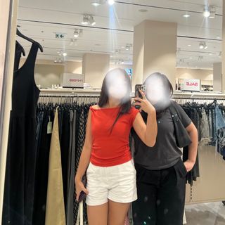 (Category: ) located in . Submitted by shop.angelbernice (Listing ID 1469397908, Image 1). Description: .