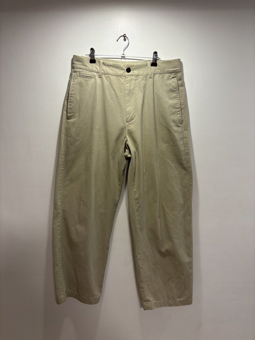 Covernat Wide Chino Pants (Beige) (Category: Chinos) located in Bacolod City. Submitted by moboandmoga (Listing ID 1469427559, Image 1). Description: Covernat Wide Chino Pants (Beige) Size: 30/31 Excellent Condition! (Sizing info) Length: 39.5 inches Leg op: 9”.