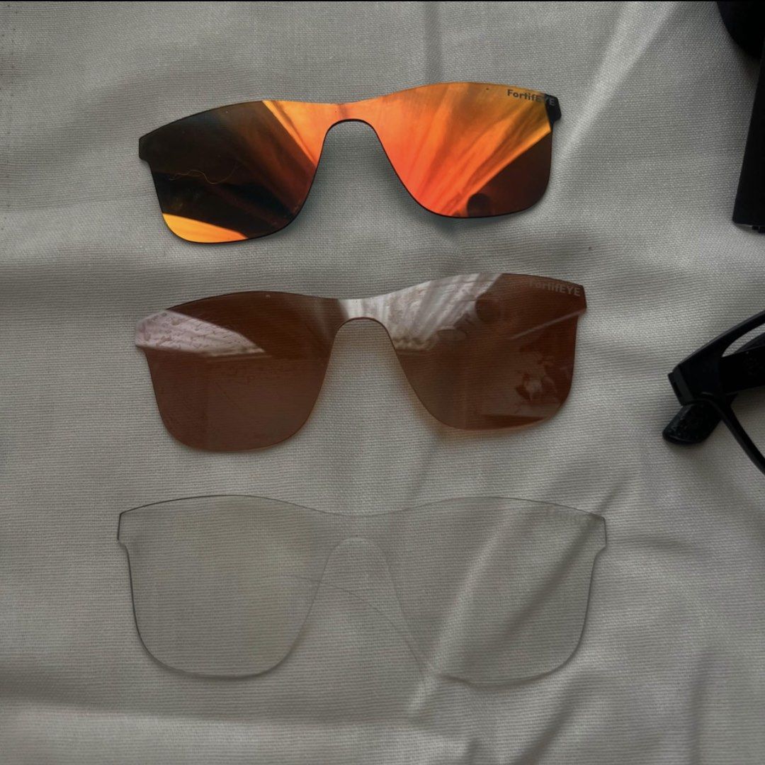 CRBN Drift Interchangeable Lens Sunglasses (Category: Other Sports Equipment and Supplies) located in Manila. Submitted by trader.mons (Listing ID 1469395682, Image 3). Description: Pickleball eyewear but can be used for any sport! Details: * CRBN Drift Pickleball Glasses * Comes with 3 interchangeable lenses * Includes original hard case + cleaning cloth * Lightweight and comfortable for extended play * Great coverage and visibility on court * O