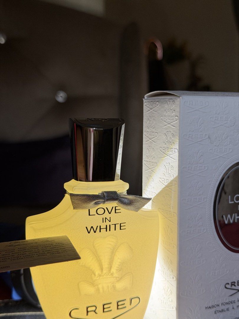 Creed Love In White 75ml Eau de Parfum (Category: Fragrance & Deodorants) located in Marikina City. Submitted by purpleloverwinterbear (Listing ID 1469552646, Image 2). Description: 🤍CREED LOVE IN WHITE 75ml🤍 85%-90% 🏷️₱12,000 🔘bought from podium store 🔘complete with box and paperbag 📍marikina city 🚛🛵grab,lalamove,lbc.