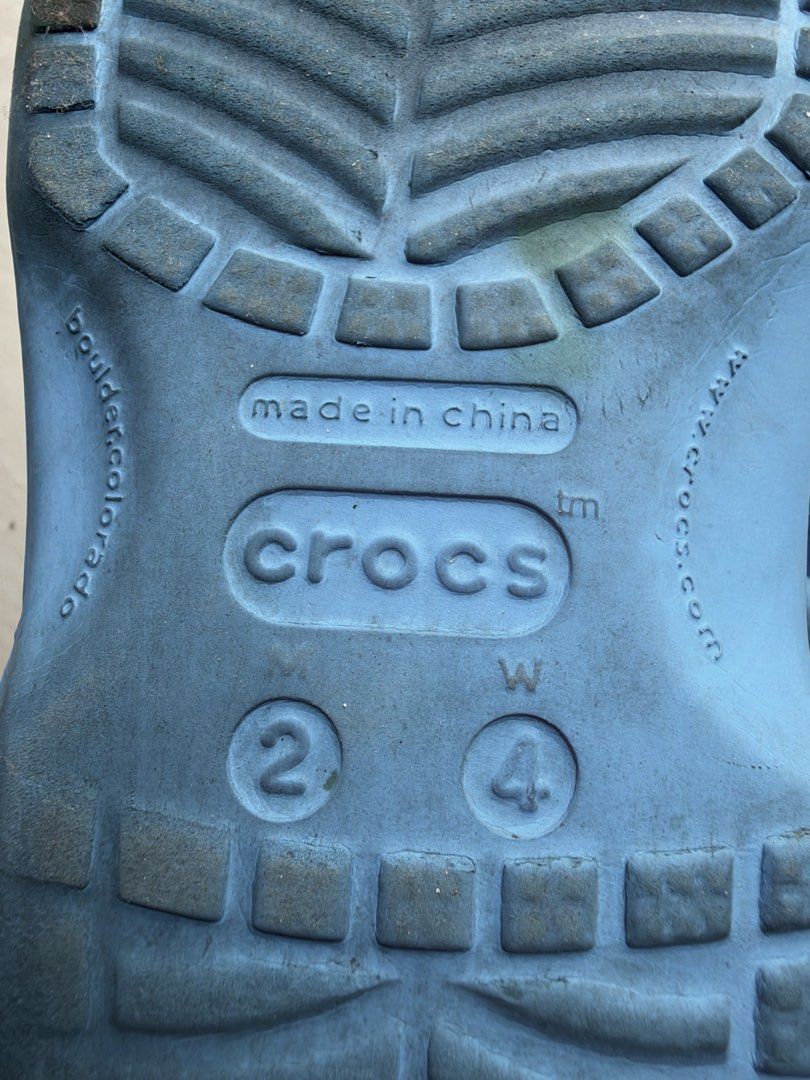 Crocs for kids (preloved) (Category: Babies & Kids Fashion) located in Paranaque City. Submitted by iamminel (Listing ID 1469413222, Image 3). Description: for sale: Crocs for kids .