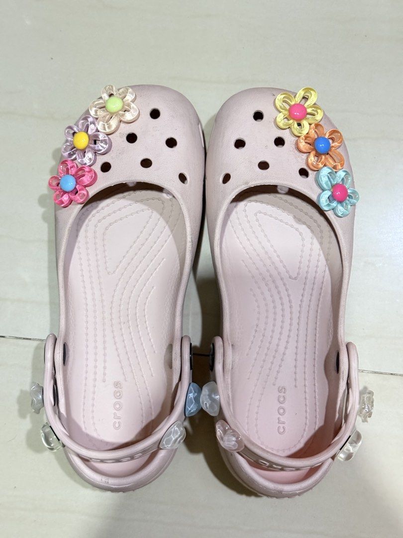 Crocs Mary Jane Sandals Size W5 (Category: Sandals) located in Makati City. Submitted by buymystuffplsxoxo (Listing ID 1469557999, Image 1). Description: - 100% original, bough from Crocs in Glo - used quite a few times - size W5.