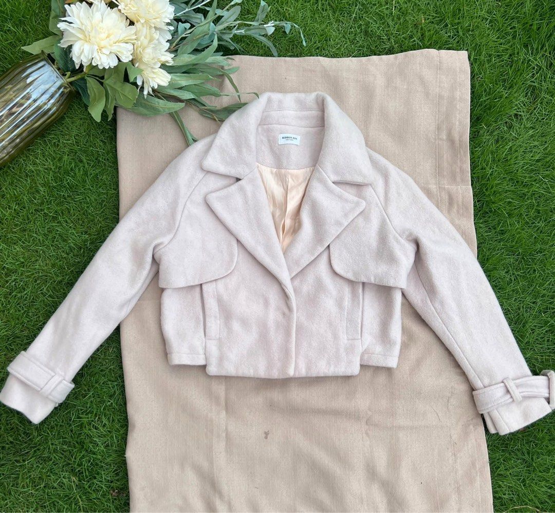 cropped Trench style Coat (Category: Coats, Jackets and Outerwear) located in Pili. Submitted by thankyounext_bicol (Listing ID 1469499104, Image 1). Description: cropped JACKET 🙂‍↔️ light beige trench-style wool blend jacket So pretty & like new 💛.