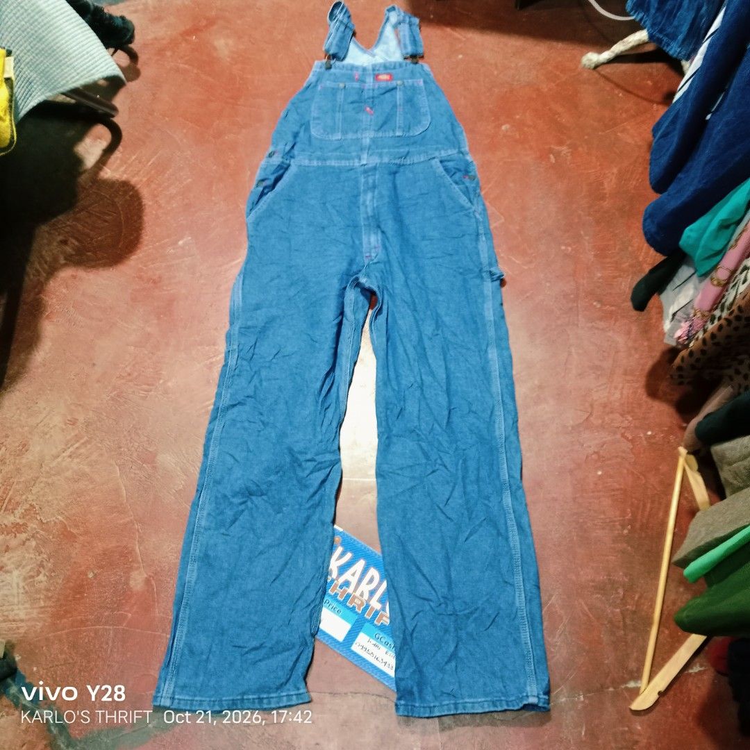 D I C K I E S DENIM BIB OVERALLS (Category: Coats, Jackets and Outerwear) located in Davao. Submitted by karlosthriftshop (Listing ID 1469497452, Image 2). Description: ₱750 FREE SHIPPING THRU J &T PANGHARABAS/BAWAL SA MASELAN DICKIES CARPENTER DENIM BIB OVERALLS MADE IN MEXICO 32X32 ON TAG ACTUAL MEASUREMENT PLEASE CHECK ATTACHED PHOTOS USED, IN GOOD CONDITION,NO ALTERATIONS ISSUE: PLEASE CHECK LAST PHOTO X COD/COP PAYMENT 1ST MOP:GCASH.