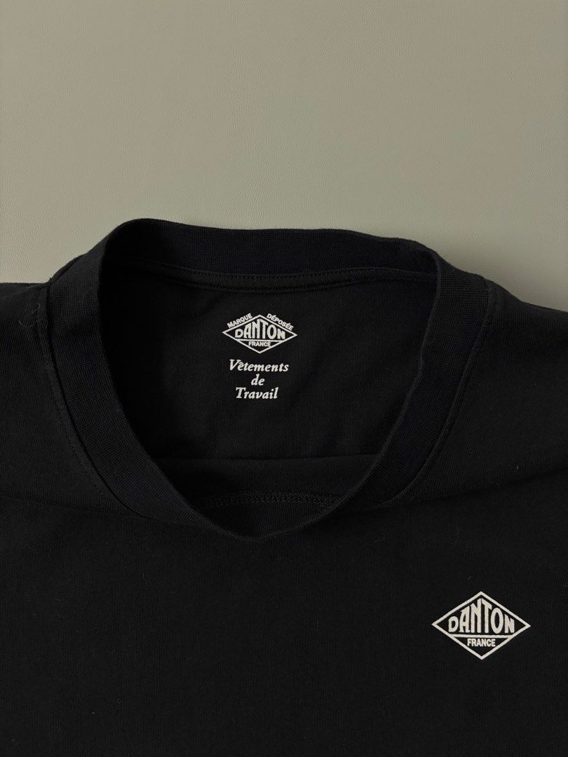 Danton Black T shirt (Category: Tshirts & Polo Shirts ) located in San Fernando. Submitted by kayemanalac_05 (Listing ID 1469530882, Image 3). Description: Large.