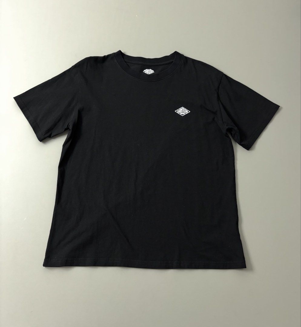 Danton Black T shirt (Category: Tshirts & Polo Shirts ) located in San Fernando. Submitted by kayemanalac_05 (Listing ID 1469530882, Image 1). Description: Large.