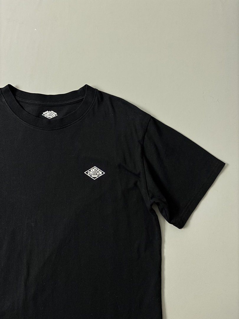 Danton Black T shirt (Category: Tshirts & Polo Shirts ) located in San Fernando. Submitted by kayemanalac_05 (Listing ID 1469530882, Image 2). Description: Large.
